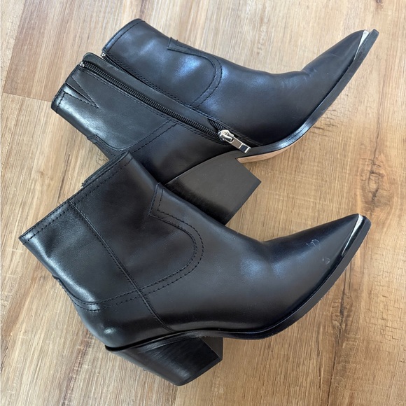 PAIGE Shoes - Paige black leather western booties size 6.5